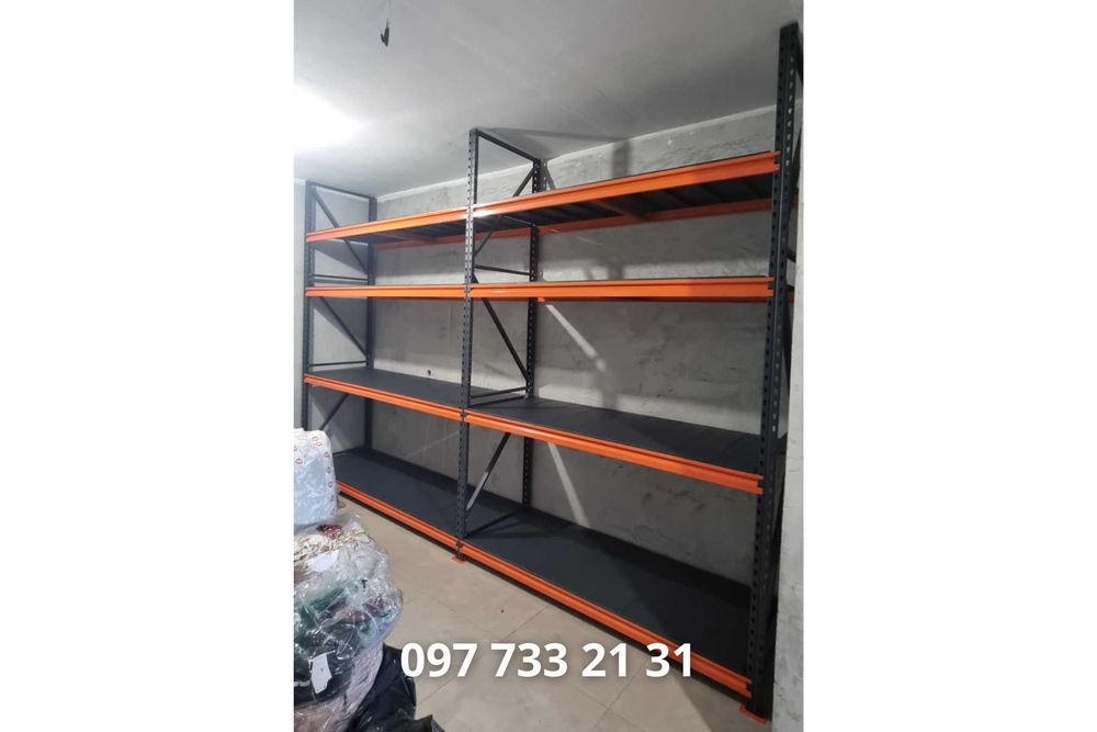 Стелажи для гаража. Стеллаж в гараж. Гаражные полки