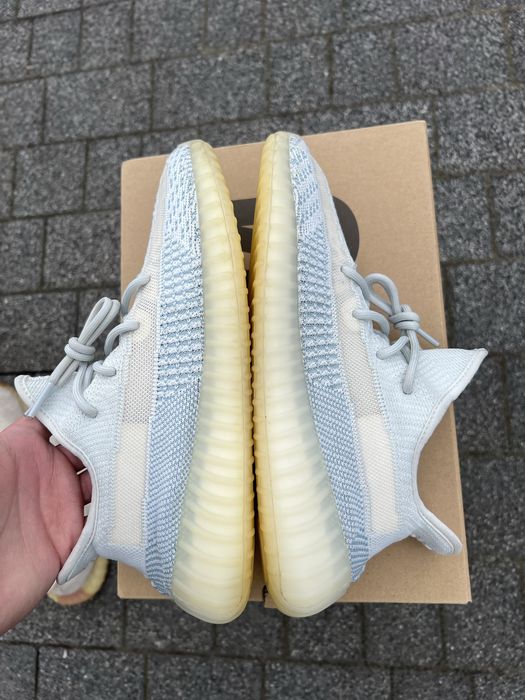 Adidas Yeezy Boost 350 V2 Cloud White sneakersy niebieskie 43 1/3