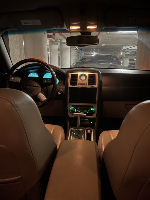 Продам Chrysler 300c