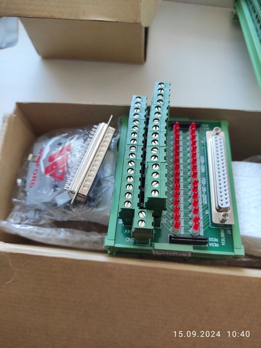 Вхідний та вихідний модулі ЧПУ