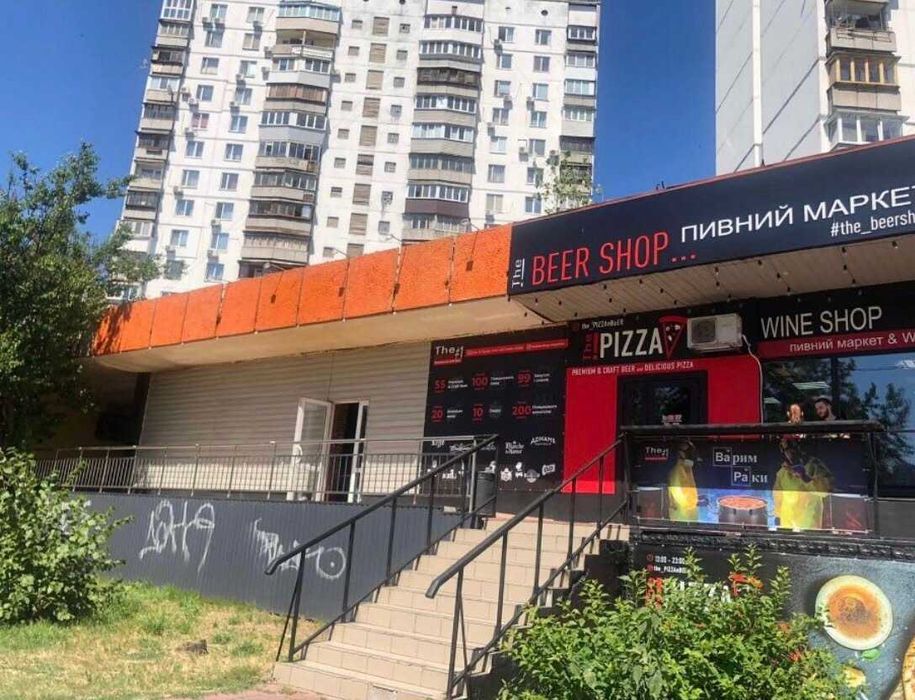 Продам! Фасадное помещение 370 м2. ул.Малышка м.Черниговская