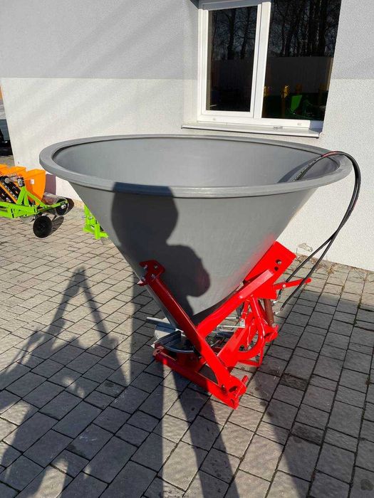 РУМ Розкидач мінеральних добрив 500кг JAR-MET