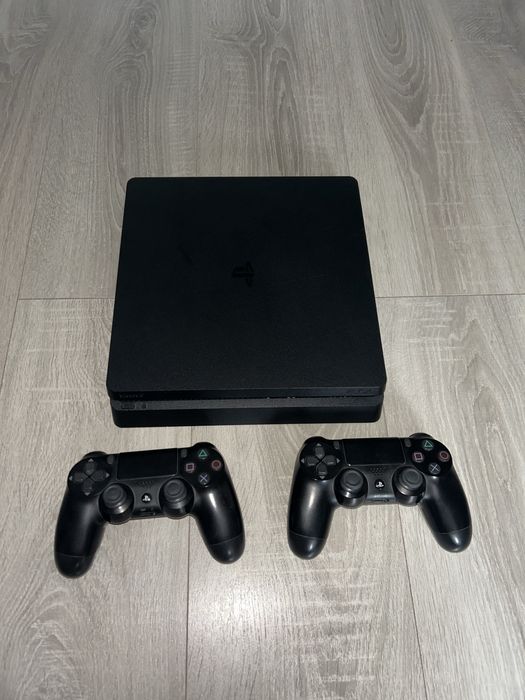 Продам пс 4 стан ідеалу два джойстики