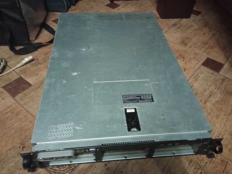 Dell PowerEdge 2950 III Сервер