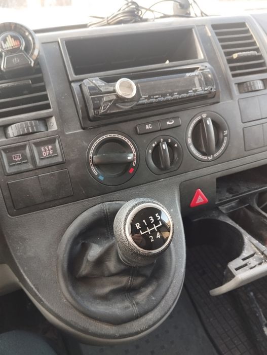 Sprzedam Volkswagen transporter t5 ciężarowy