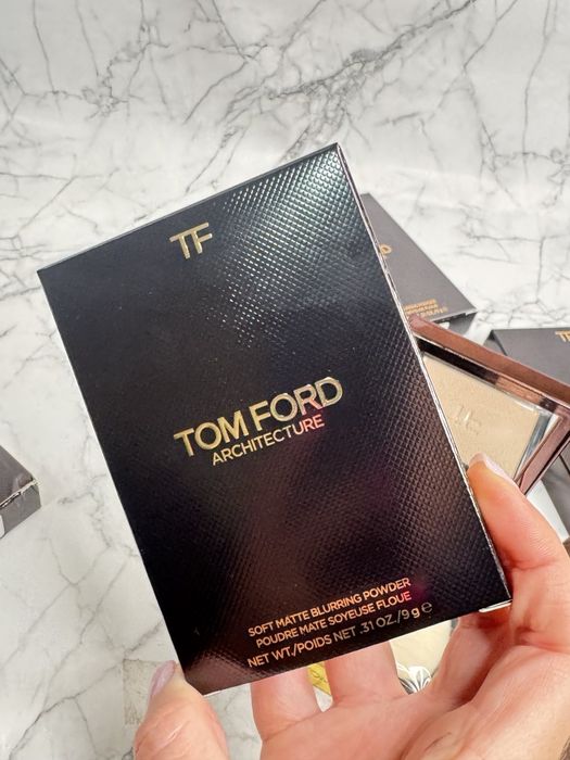 Пудра компактна доя обличчя Tom Ford 01