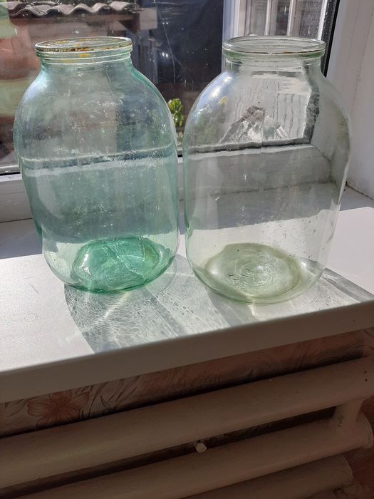 Продам 3х литровые бутыли