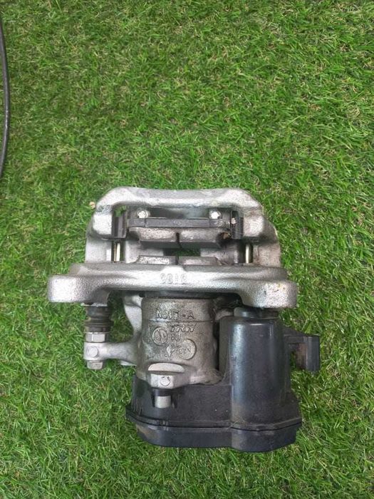 Тормозной суппорт в сборе Chevrolet Bolt EV 2021+