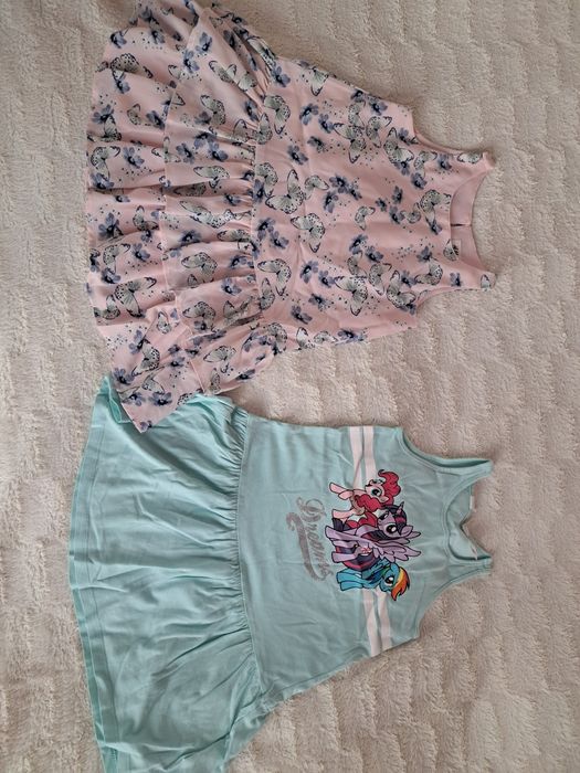 Paczka 2 ubranek 98-104 sukienki, krótkie spodenki marki H&M, Reserved