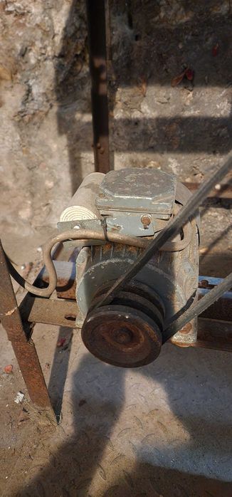 Piła stołowa elektryczna