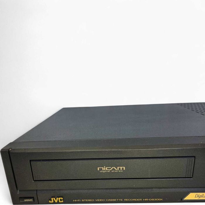 Leitor VHS JVC HR-D830EK | Hi-Fi Stereo | Digital AV Tracking | 3 Head