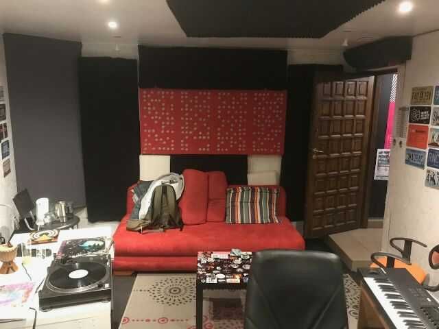 Lokal na studio -muzyczne