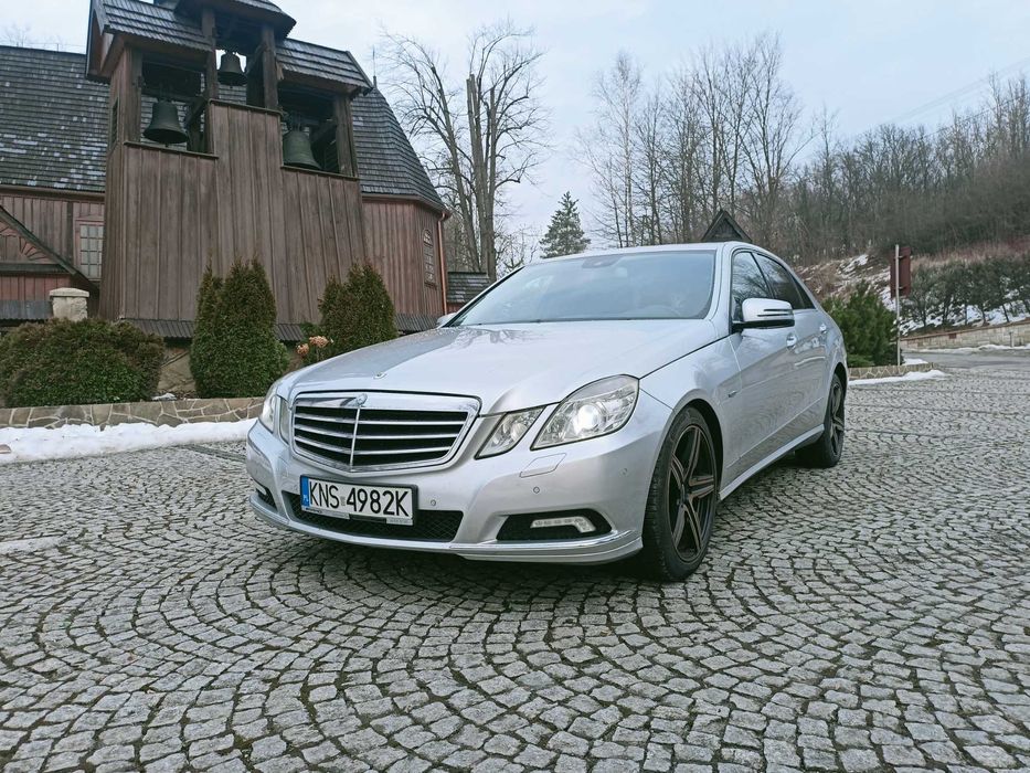 Śliczny Mercedes E klasa 250 CDIBlueEff Avangarde-204 KM-Nowy rozrząd!