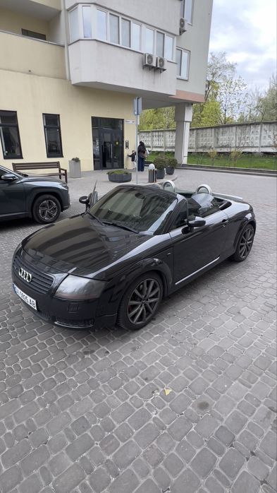 Аudi ТТ родстер 2001 - 1.8t - 224 л.с.
