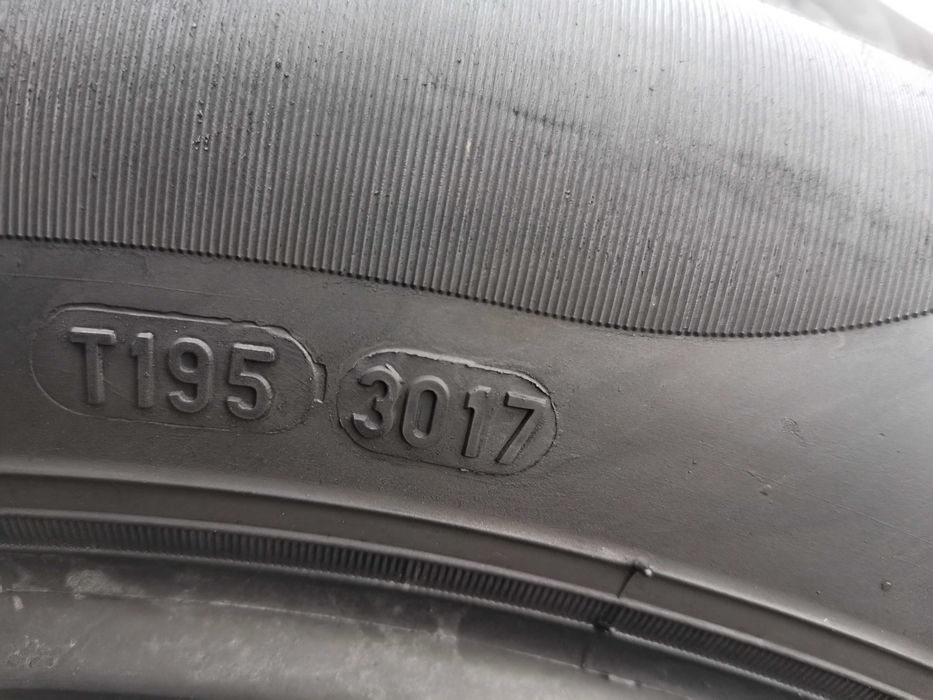 lato Pirelli 215/55/17  7.5mm 4szt