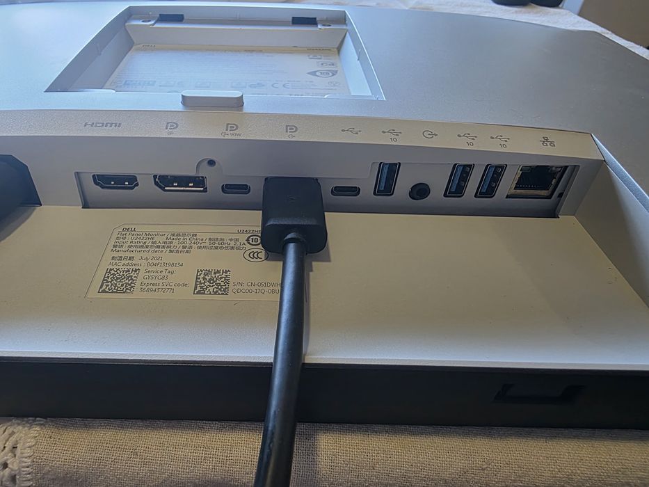 Monitor Dell U2422HE/H com Type-C