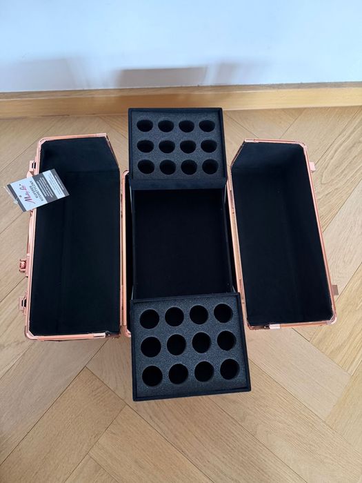 Kuferek walizka  na przybory lakiery kosmetyki akcesoria organizer