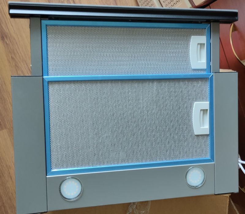 Вытяжка VENTOLUX GARDA 50 XBG (750) SMD LED нова