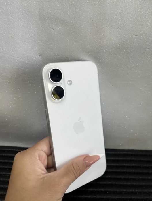 Iphone 17 branco