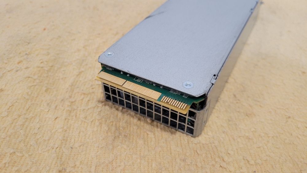 Серверный блок питания AcBel - 550W.