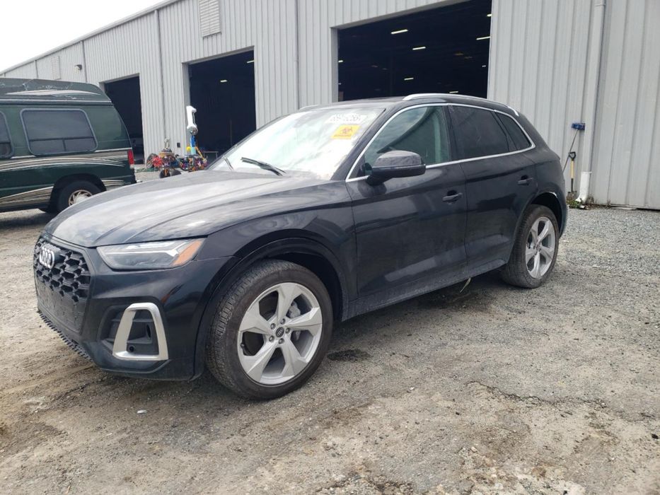 Продам Audi q5 2023