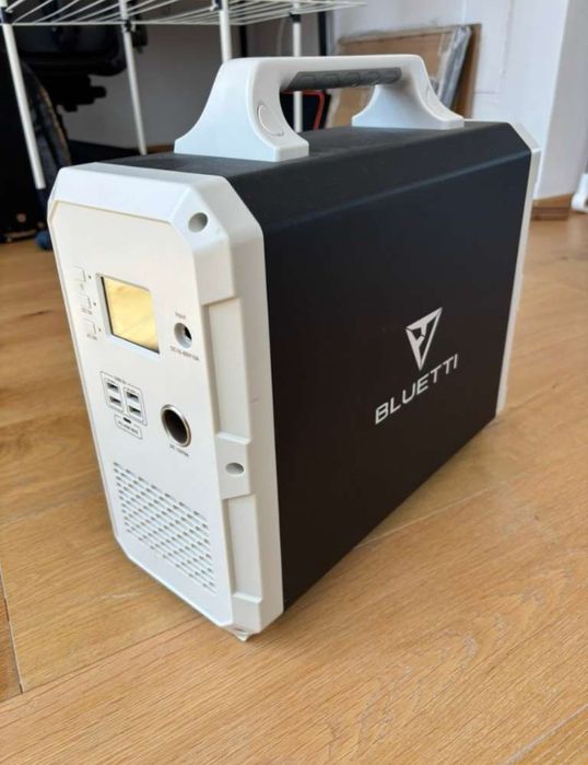 Зарядна станція Bluetti