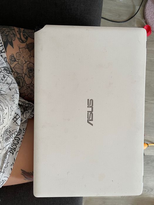 Ноутбук ASUS X552M