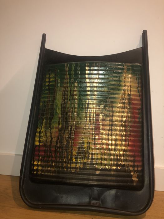 Obraz na starej tarce.