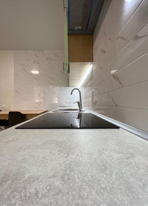 Світло парк, 2 пов, м. Видубичі 10 хв пішки, 1кімнатна