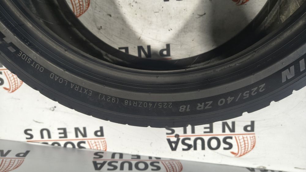 2 pneus semi novos Michelin 225-40R18 - Oferta dos Portes
