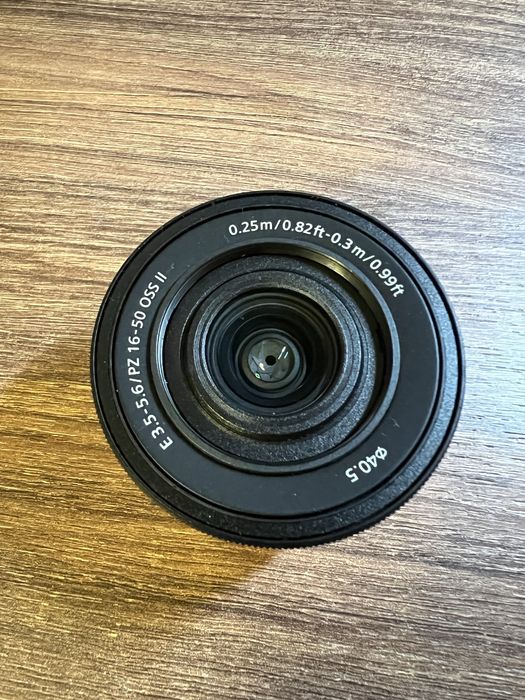 Sony e 16-50mm f/3.5-5.6 oss ii