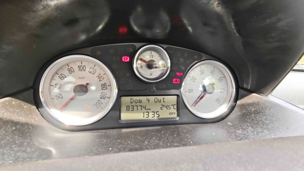 Lancia Ypsilon 1.2 motor Fire, em otimo estado.