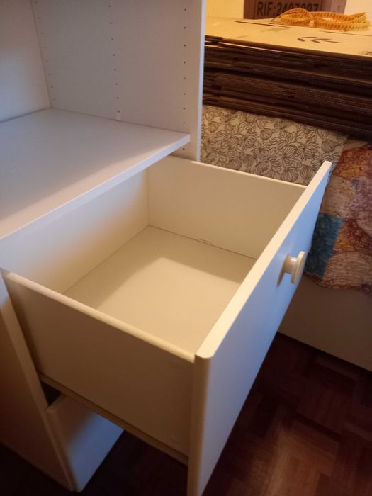 Móvel de Arrumação IKEA