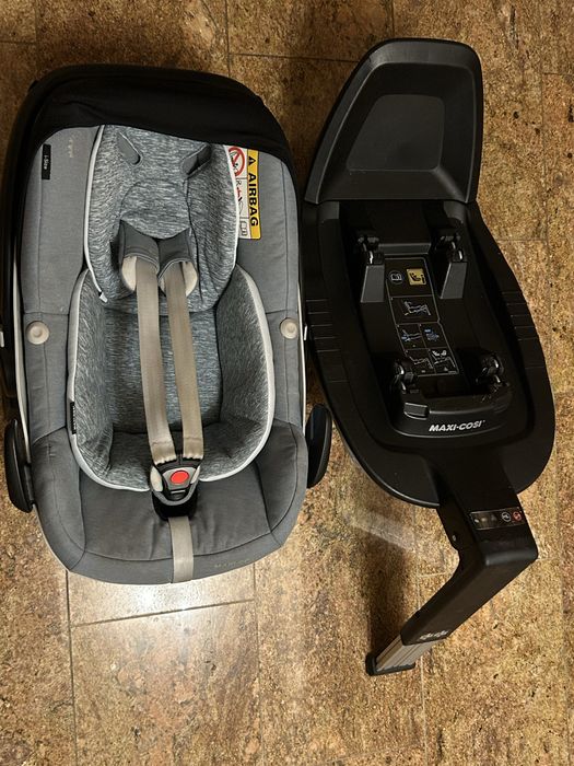 Fotelik samochodowy z nosidełkiem Maxi Cosi model FamyliFix z basą