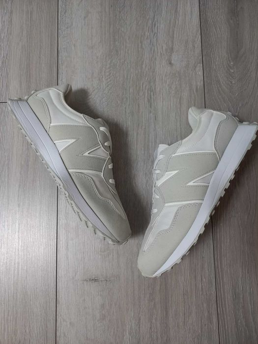 Жіночі кросівки New Balance