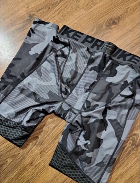 Компрессионные, термо лосины Nike PRO