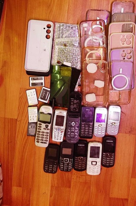 телефоны, чехлы, экраны, зарядки, шнуры