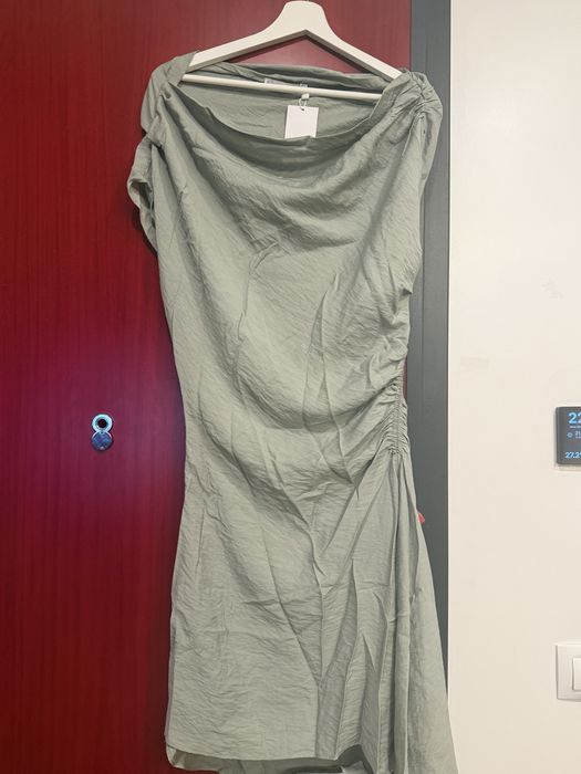 Vestido novo Mango