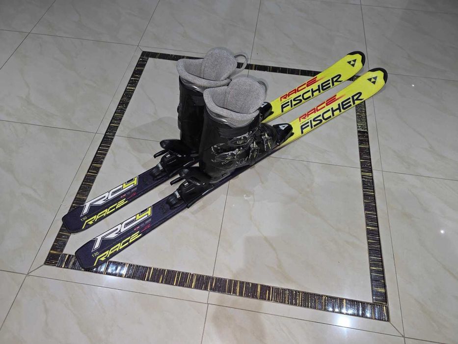 Komplet narty FISCHER RC4 RACE 130CM+buty 25,5CM rozm.40