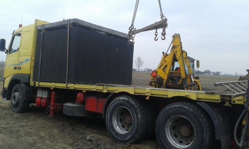 Szamba Betonowe szambo kompleksowo koparka montaż gwarancja Polska