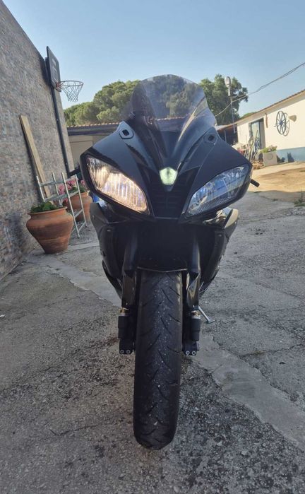 Mota YAMAHA Modelo R6