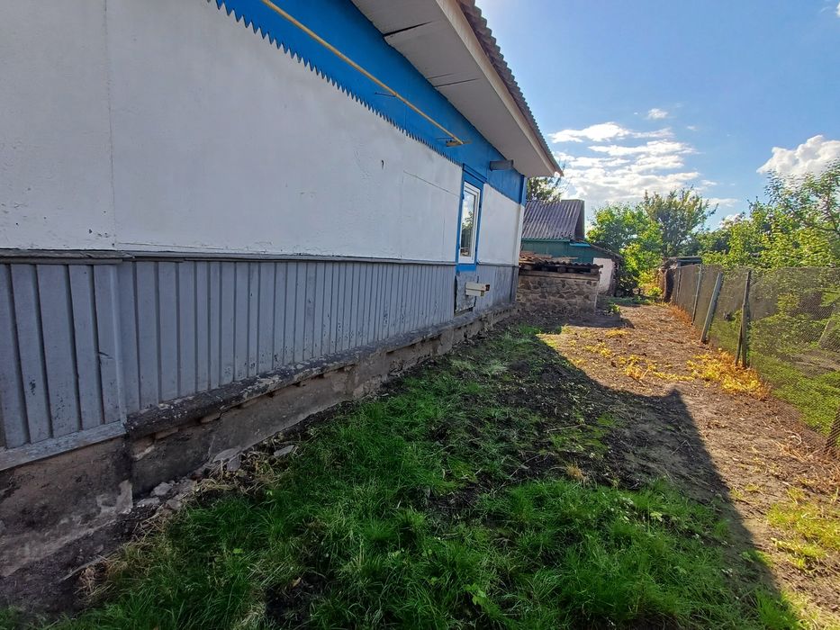 Будинкок майже в центрі міста