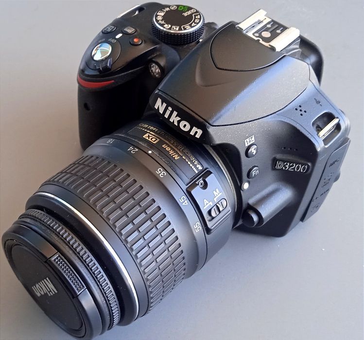 Nikon D3200 + Lens + TTL Flash64552985939970121