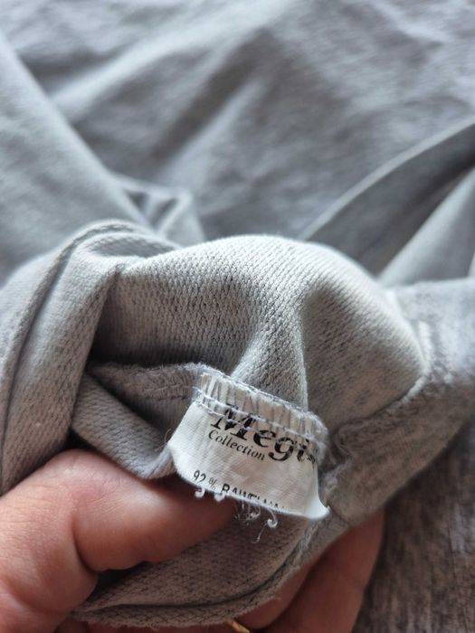 Cienkka bluza damska z kapturem