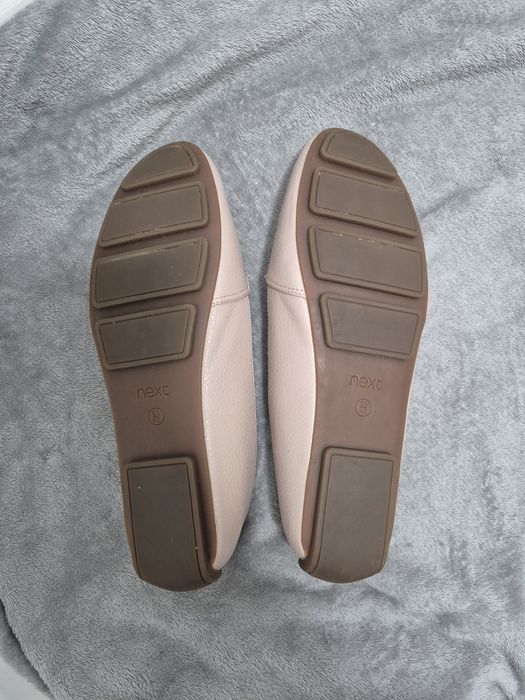 Балетки ніжно бежевого кольору