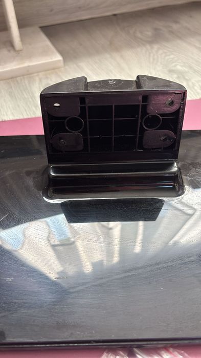 Podstawa noga stopa plus śruby TV Panasonic TX-32A300E