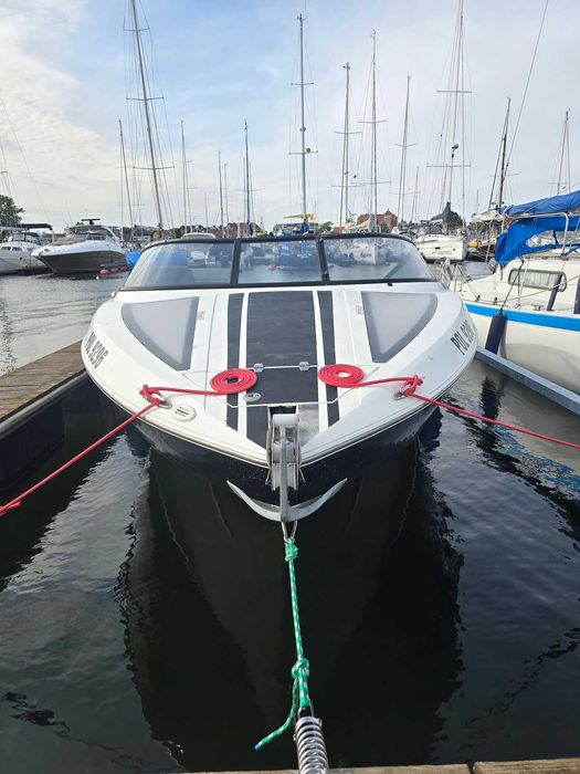 Łódź motorowa NAVIA ONE