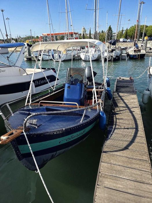 Barco Clássico Restaurado