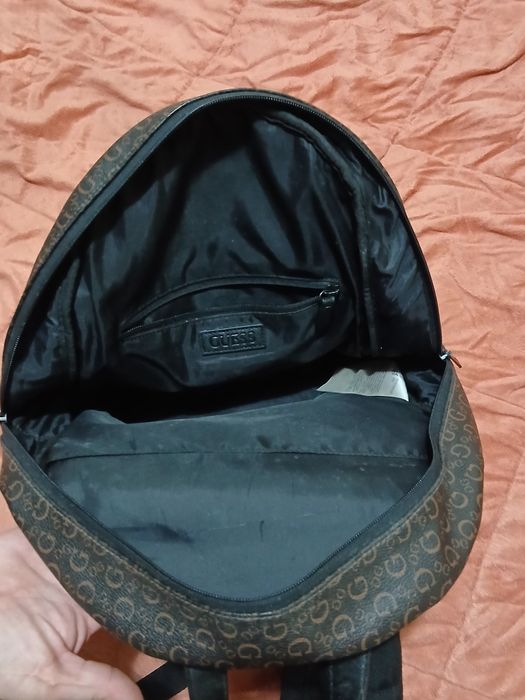 Vendo Mochila Guess