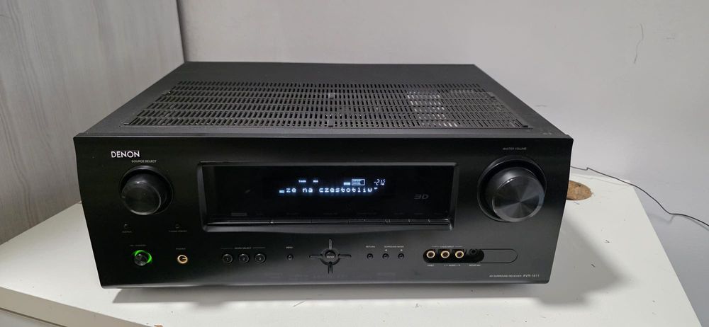 Amplituner Denon + pilot